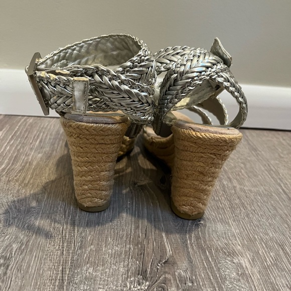Silver Braided Audrey Wedges from Apostrophe Size 6 - Picture 3 of 5